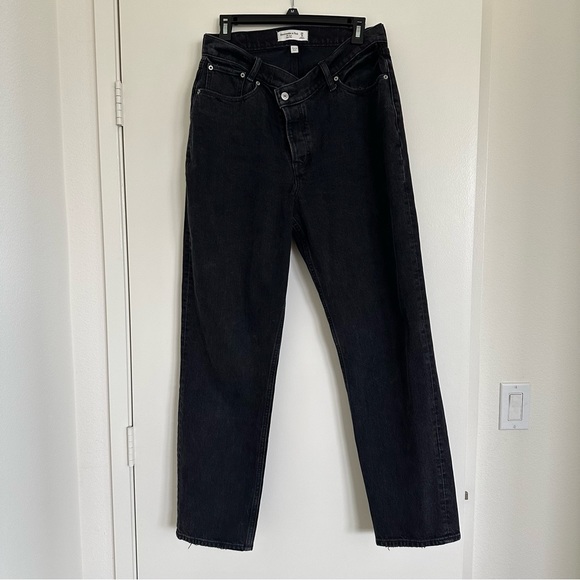 Abercrombie & Fitch Denim - Abercrombie and Fitch curve love dad jean cross waist
